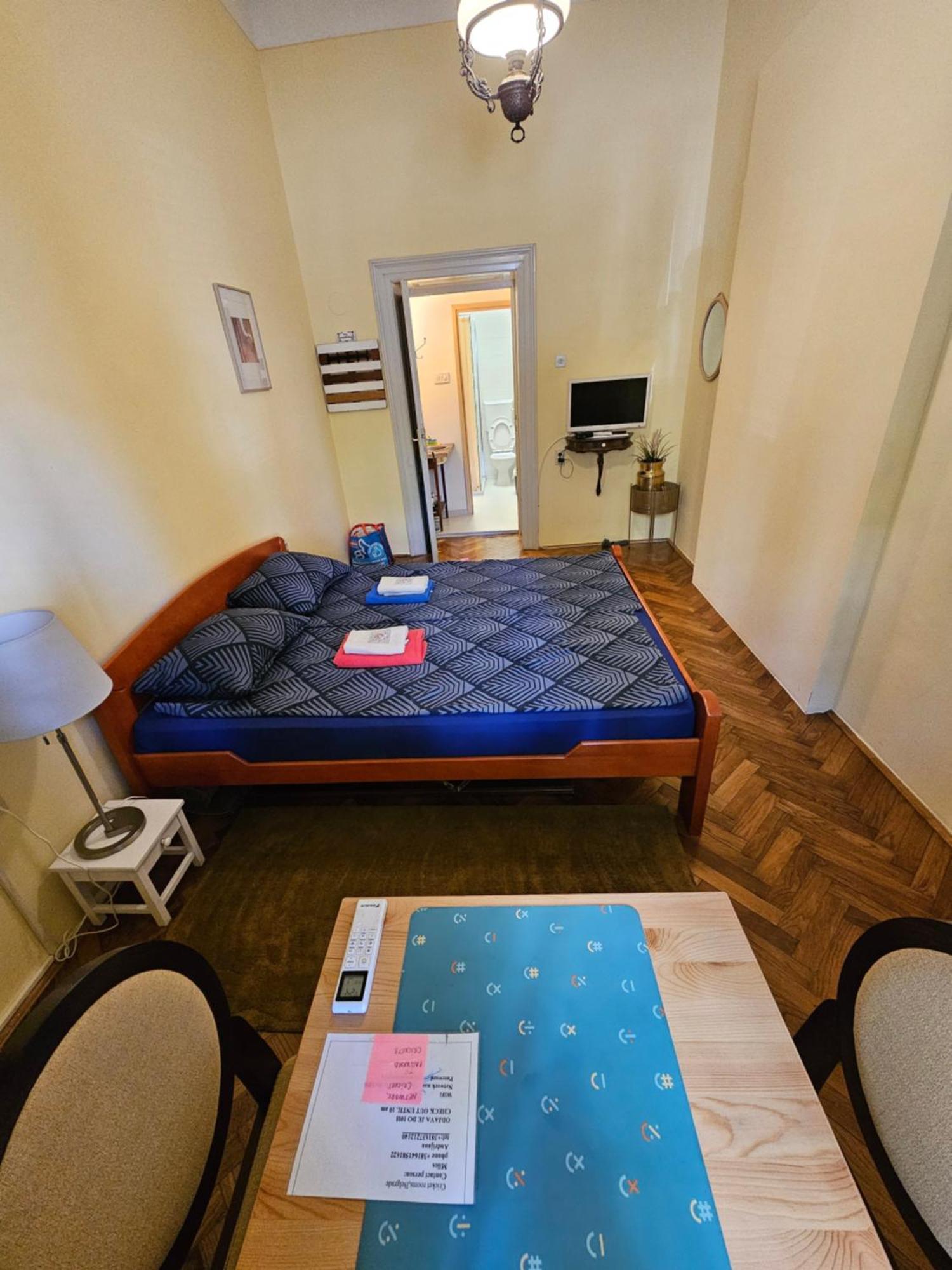 Cricket Park Hostel Belgrad Exterior foto