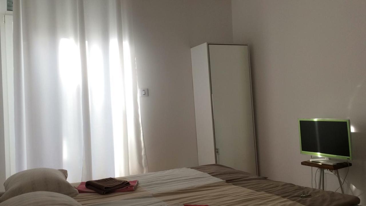 Cricket Park Hostel Belgrad Exterior foto