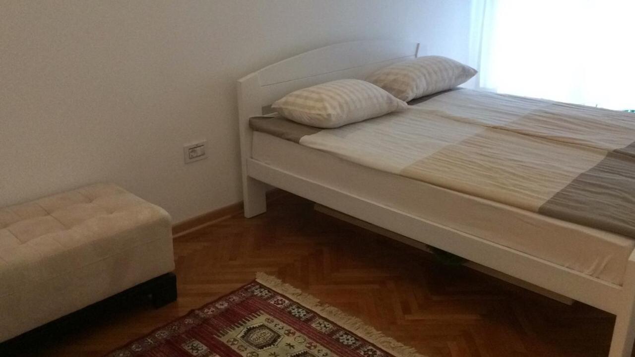 Cricket Park Hostel Belgrad Exterior foto